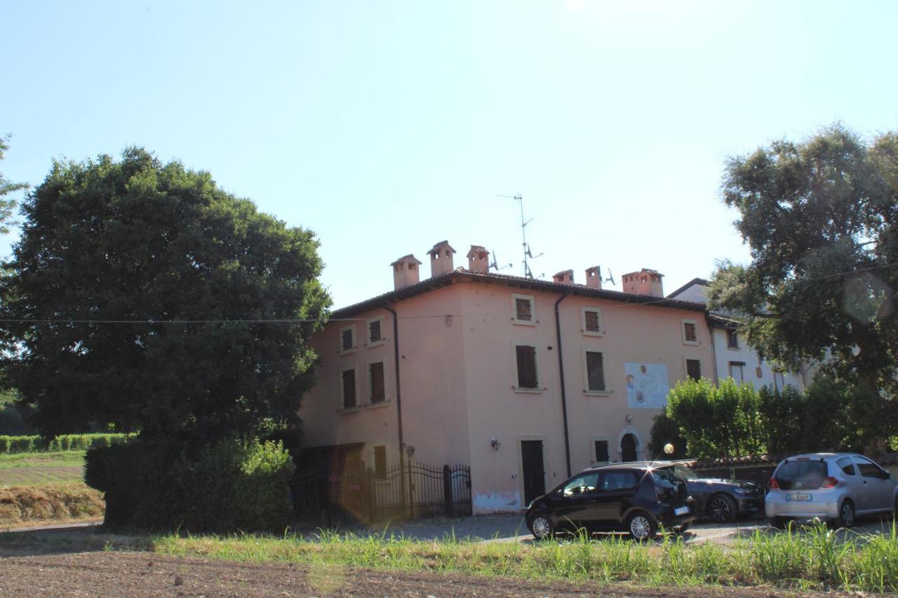 カヴァルカゼッレCasa Loredana - Graziosa Casa Vacanze Sul Lago Di Gardaアパートメント エクステリア 写真