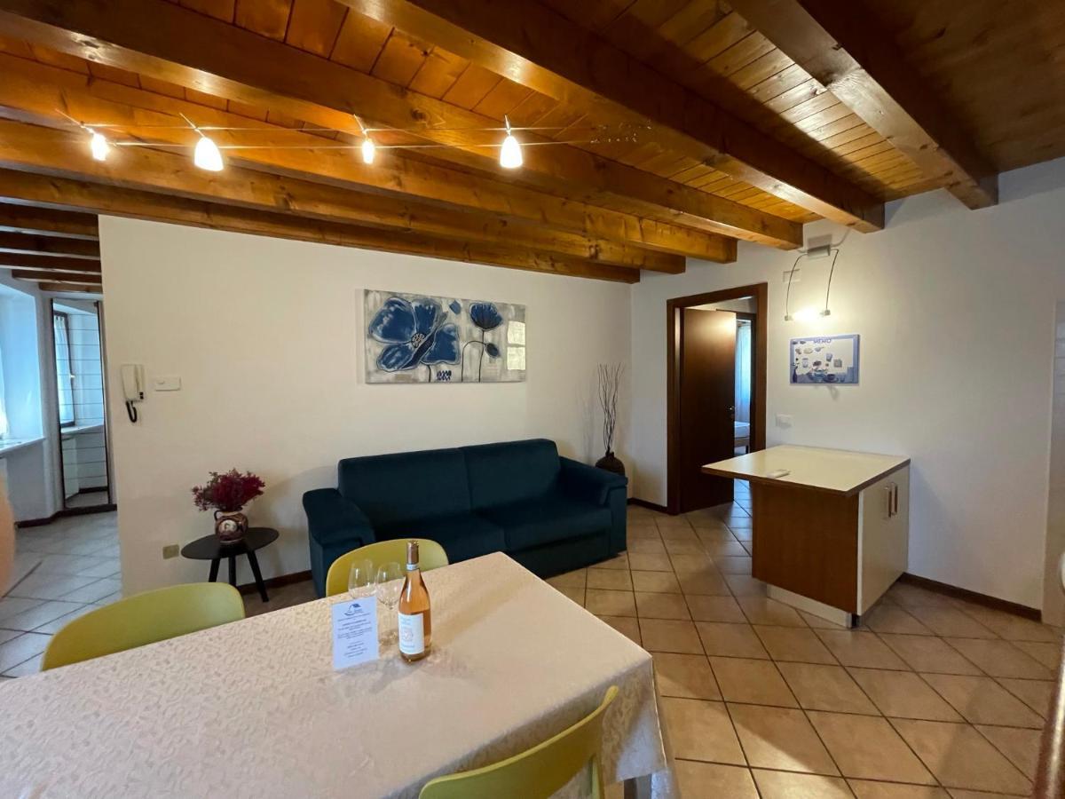 カヴァルカゼッレCasa Loredana - Graziosa Casa Vacanze Sul Lago Di Gardaアパートメント エクステリア 写真